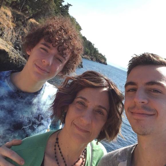 Meet your Posher, Eileen - Picture 1 of 1